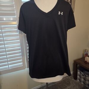 Under Armour Women's Black Short Sleeve Tee